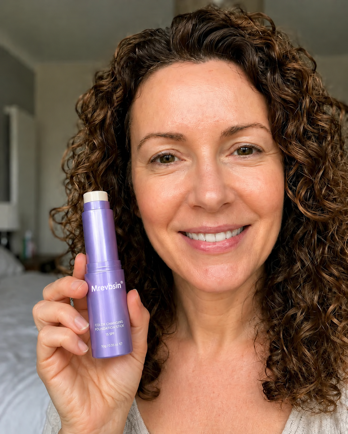 Mrevbsin® Color Changing Foundation Stick — customer image 02
